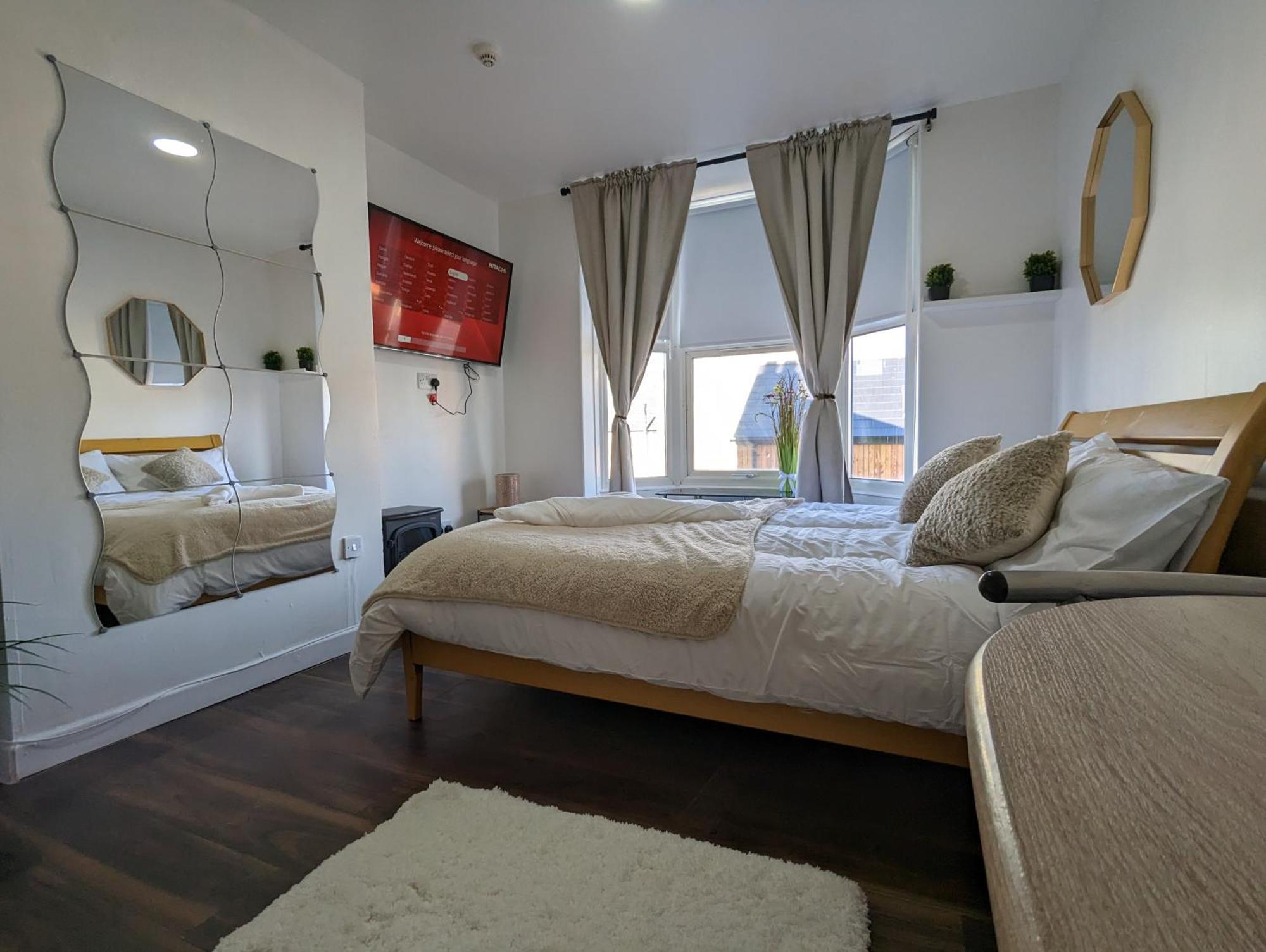 Inner-City Apartments - Basic Amenites คาร์ดิฟฟ์ ภายนอก รูปภาพ