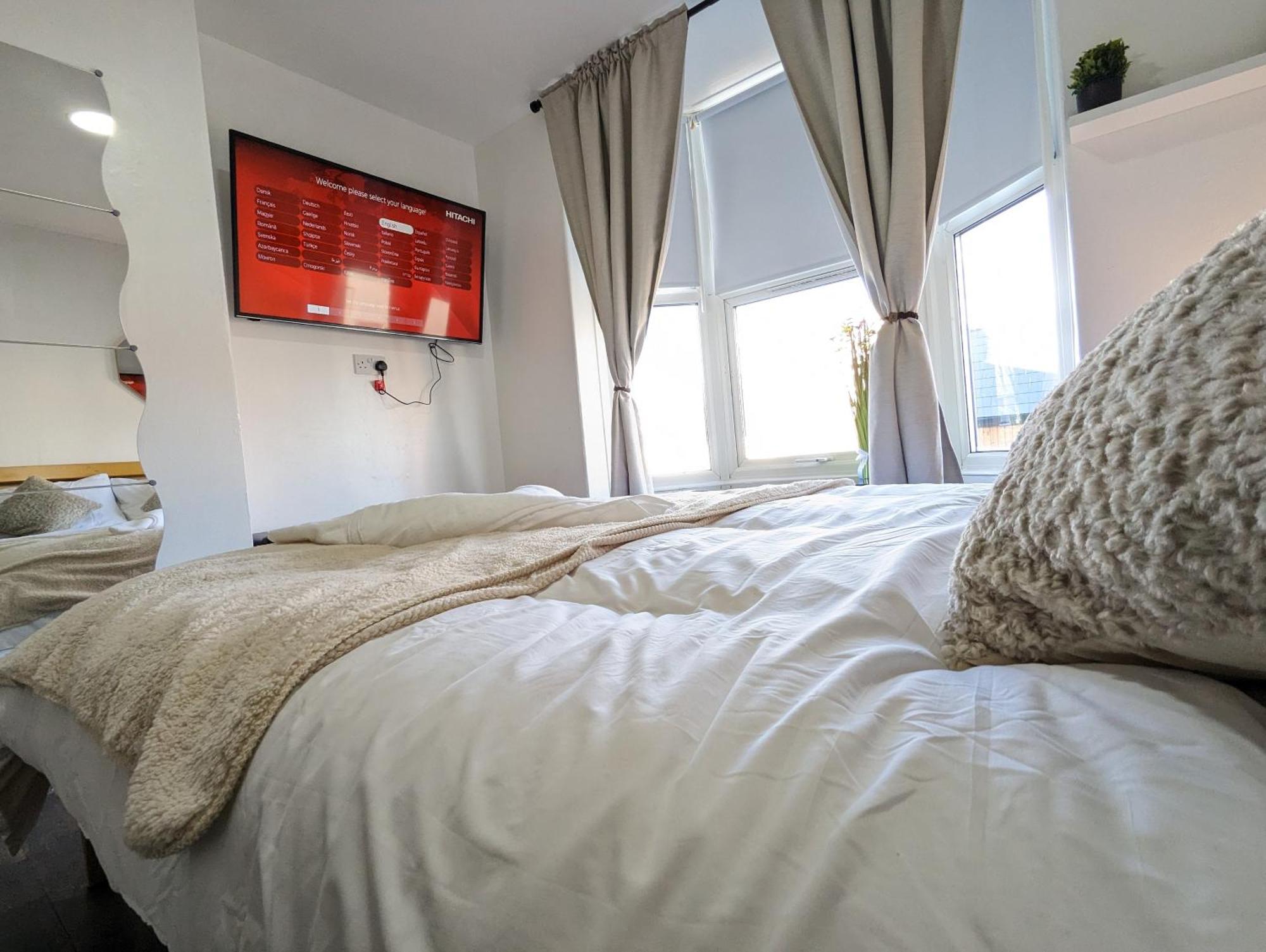 Inner-City Apartments - Basic Amenites คาร์ดิฟฟ์ ภายนอก รูปภาพ