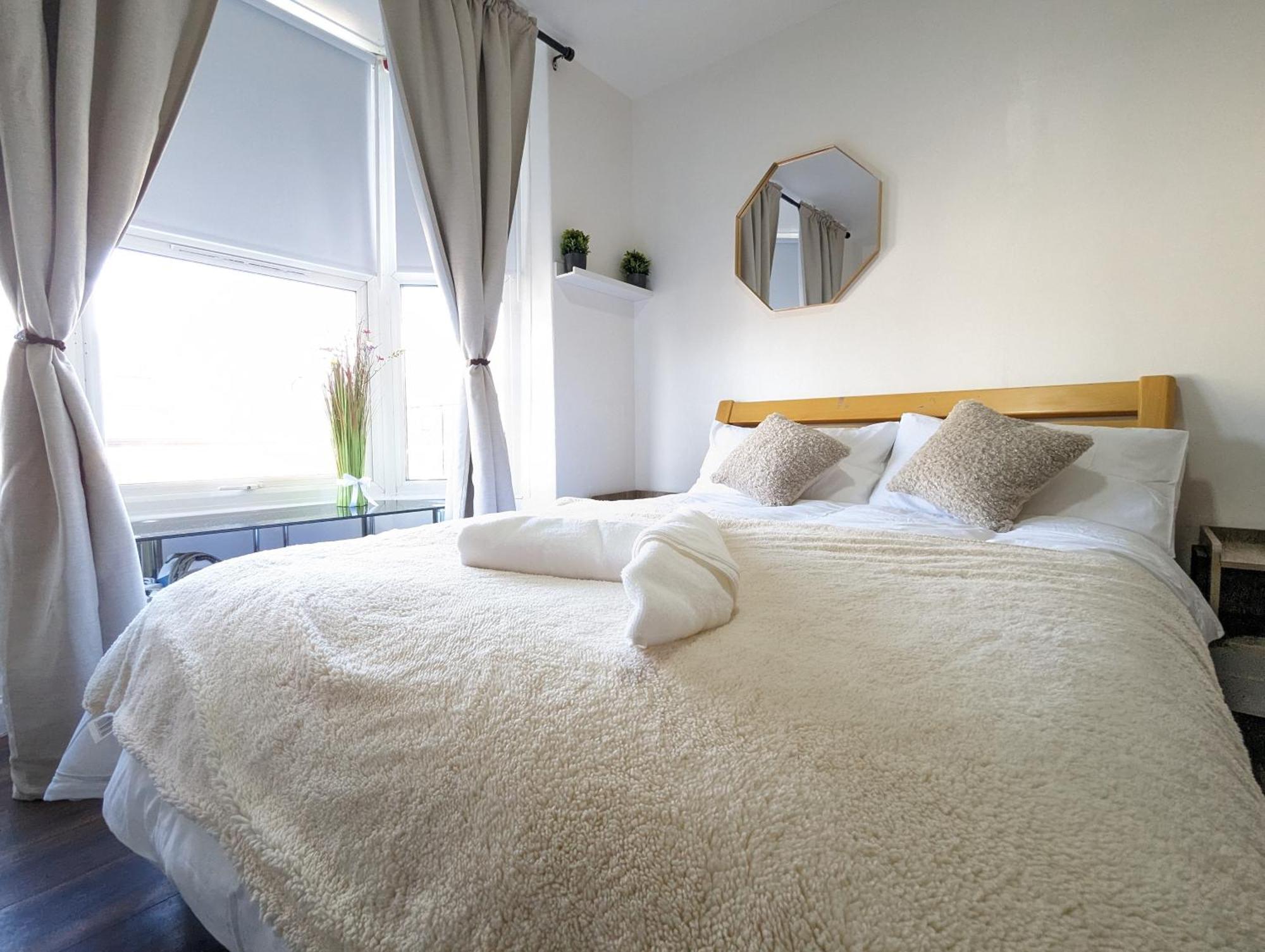Inner-City Apartments - Basic Amenites คาร์ดิฟฟ์ ภายนอก รูปภาพ